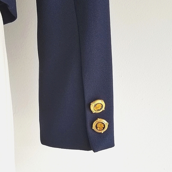 Double-Breasted Crop Jacket Suit - Picture 6 of 12